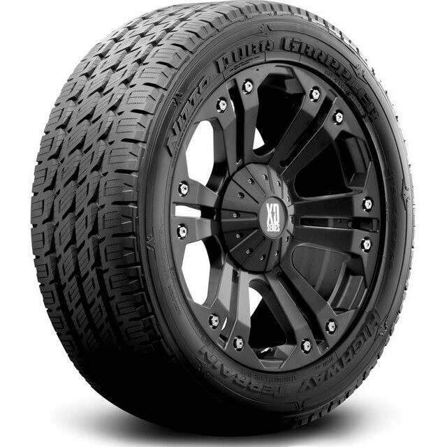 Літні шини Nitto Dura Grappler 245/75 R17 121/118Q