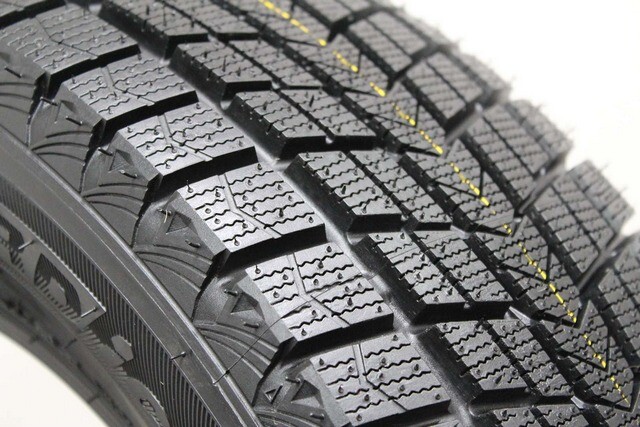 Зимові шини Nexen Winguard Ice SUV 235/60 R18 103Q-зображення-3