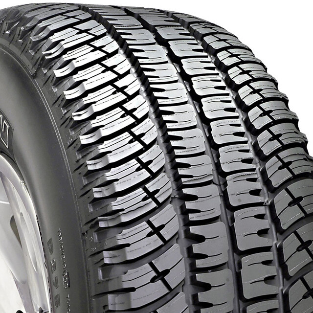 Всесезонні шини Michelin LTX A/T2 245/75 R17 121/118R-зображення-1