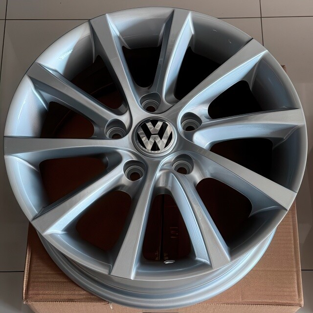 Литі диски Replica Volkswagen (VV206) R16 W7 PCD5x112 ET45 DIA57.1 (SMF)