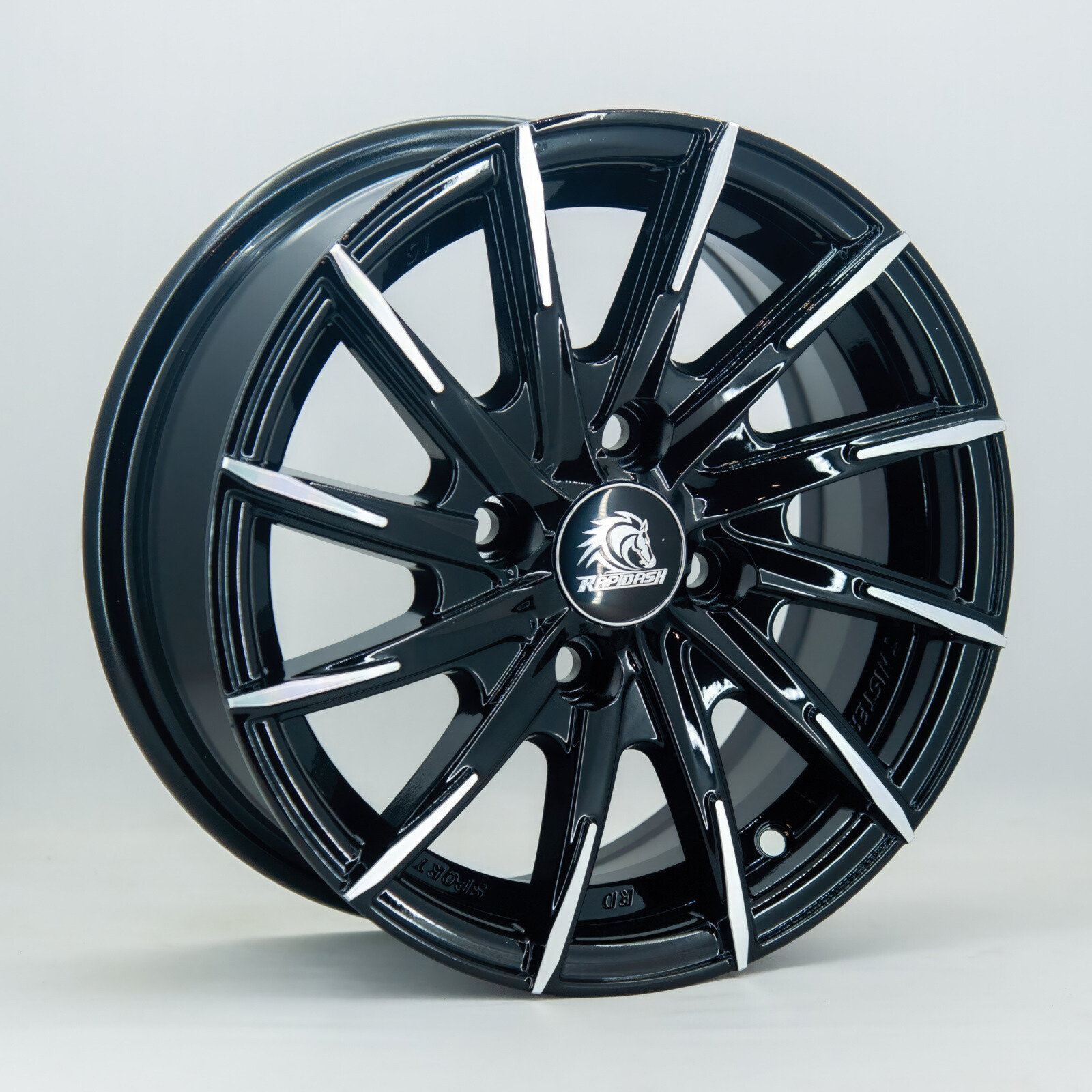 Литі диски GT 131203 R13 W5.5 PCD4x100 ET30 DIA67.1 (MB) Литі диски GT 131203 R13 W5.5 PCD4x100 ET30 DIA67.1 (MB)