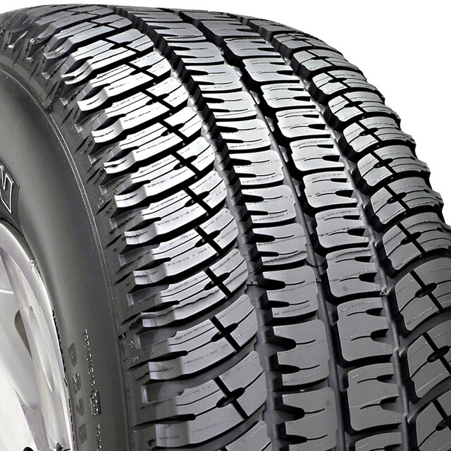 Всесезонні шини Michelin LTX A/T2 275/70 R18 122S-зображення-1
