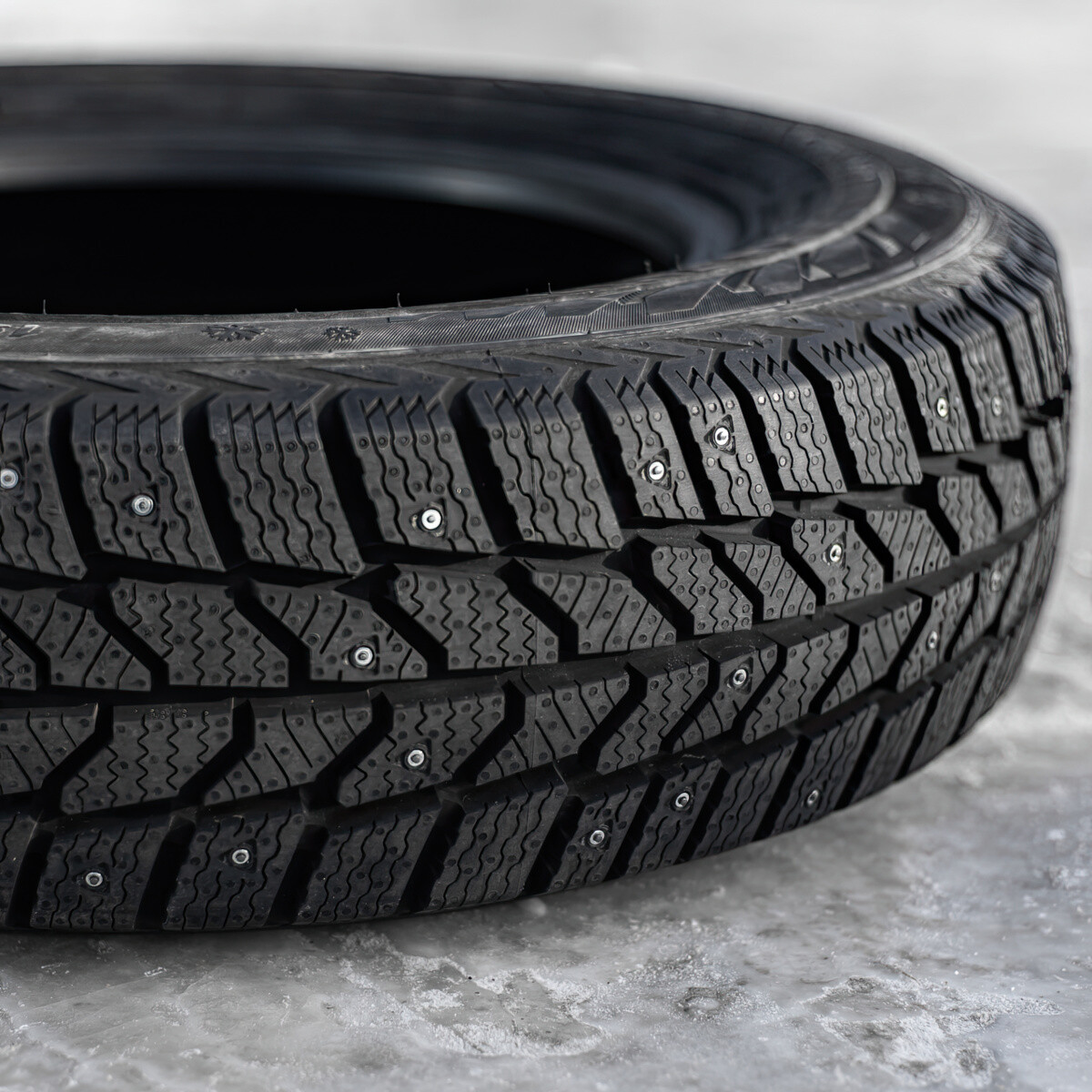 Зимові шини Sailun Commercio Ice 195/70 R15C 104/102R (шип)-зображення-3