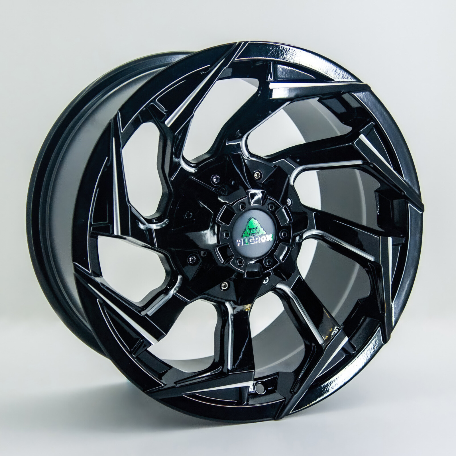 Литі диски GT 168137 R16 W8.5 PCD6x139.7 ET0 DIA110.1 (black)