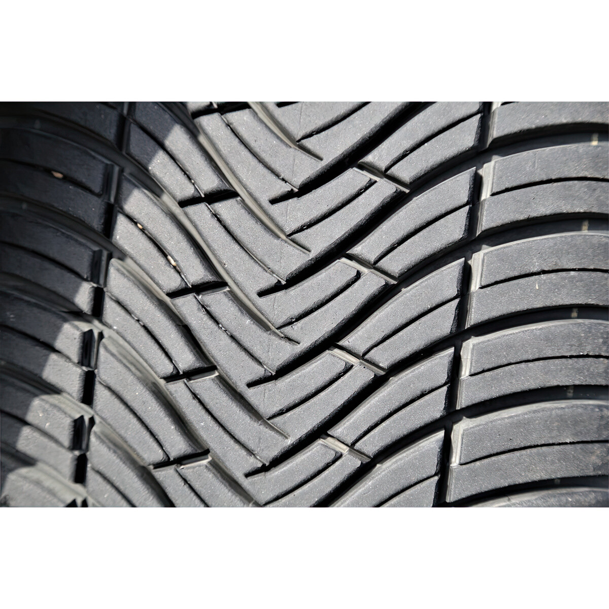 Всесезонні шини Triangle SeasonX TA01 195/55 R16 91V XL-зображення-5