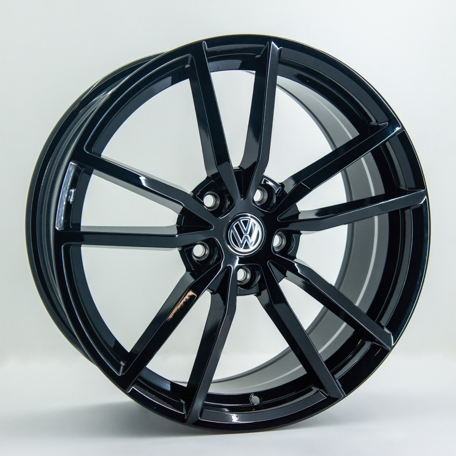 Литі диски GT 8390 R18 W8 PCD5x112 ET42 DIA57.1 (black)