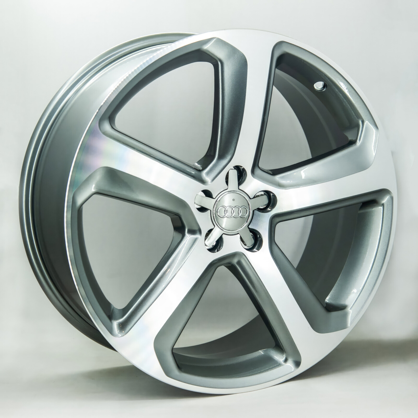 Литі диски Replica Audi (ZY2012) R20 W8.5 PCD5x112 ET38 DIA66.6 (MG)